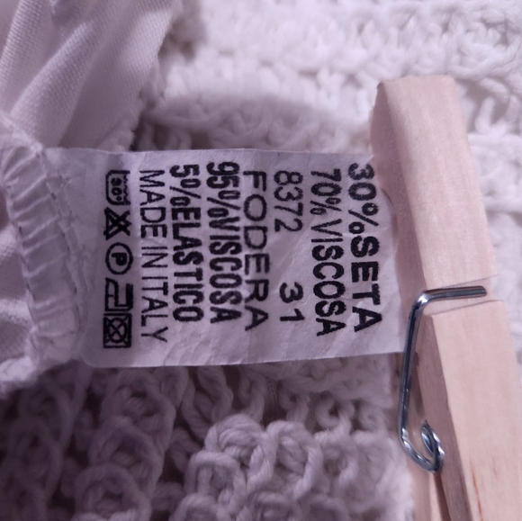 Gorgeous unique dress - Picture 5 of 7